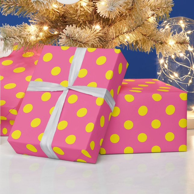 Gult om Rosa Polka dots Mönster Design Presentpapper (Skapare uppladdad)