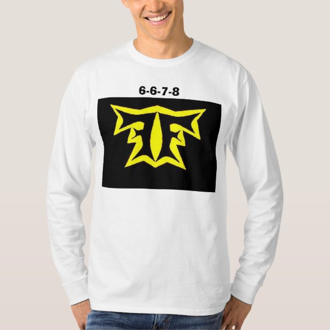 gult på svart t shirt (Framsida)