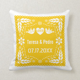 Gult papel picado love birds bröllop kudde