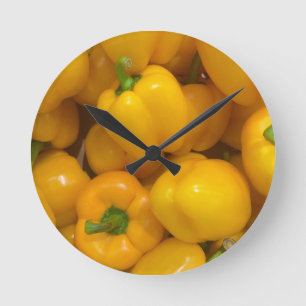 Gult paprika vegetabiliskt mönster rund klocka