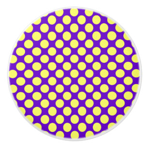 Gult Polka dots med Lila bakgrundslaylor Knopp