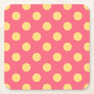 Gult polka dots på korall underlägg papper kvadrat