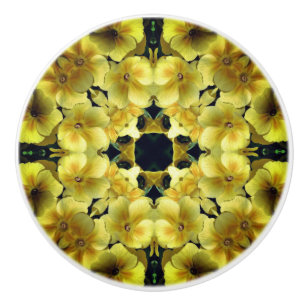 Gult Primrose Flower Abstrakt Art Knopp