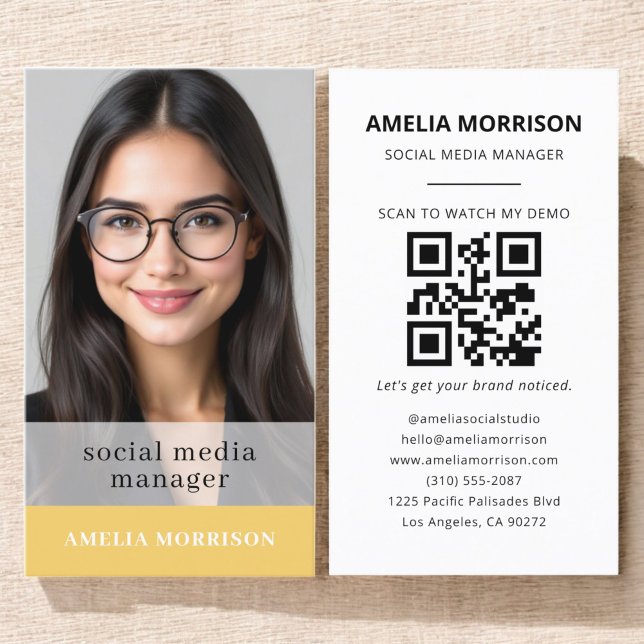 Gult QR-kodens fotominimalistisk Professionell Visitkort (Skapare uppladdad)