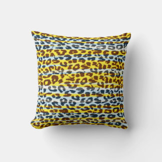 Gult rand mönster leopard päls abstrakt kudde