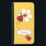 Gult Red ladybug polka-blommor flickor flap fodral<br><div class="desc">Cute original red ladybug/ladybird på en ljus gult polka blommor ungar i iphone case. Läser Sienna eller så kan du anpassa dig med ditt eget namn. Helt designad av Sarah Trett.</div>