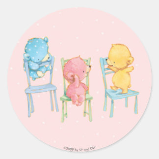 Gult, Rosa och blå päron på stolar Runt Klistermärke