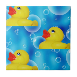Gult Rubber Ducky bubblar in Kakelplatta