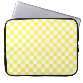 Gult schackbrädemönster laptop fodral
