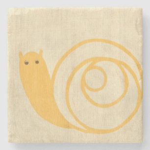 Gult Snigel på Cream-bakgrunden Underlägg Sten