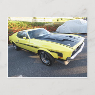 Gult sportbil vykort