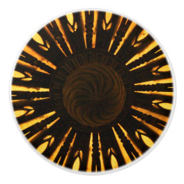 Gult Sunburst Radial Mönster Knopp