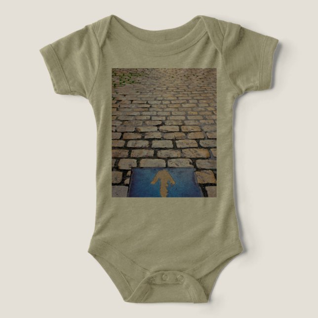 Gult T Shirt (Design Framsida)