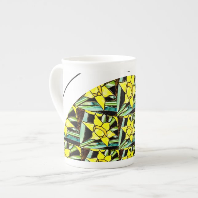 Gult Valuable Flowers Mönster Benporslin Mugg (Framsida vänster)