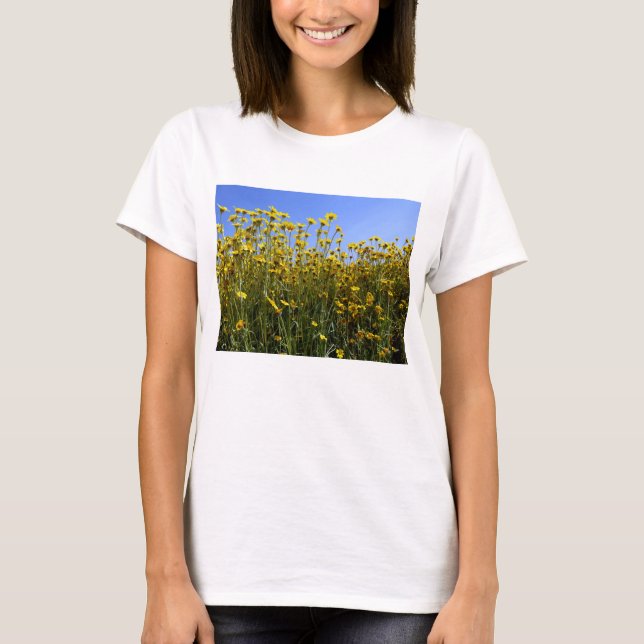 Gult vildblommefält t shirt (Framsida)