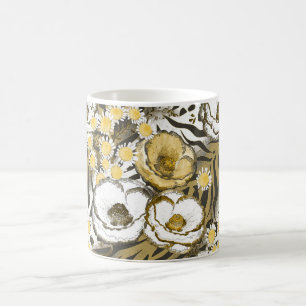 Gult, vita blommor i tigerbakgrund kaffemugg