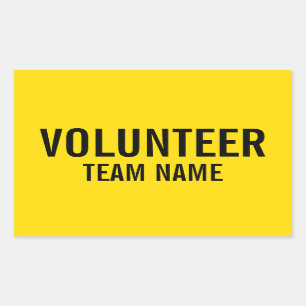 Gult Volunteer Badge med Anpassningsbar Team Namn Rektangulärt Klistermärke