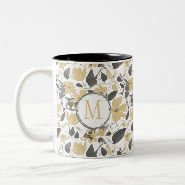 Gult Watercolor Monogram Clematis Flowers Två-Tonad Mugg (Vänster)