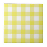 Gult & White Cottagecore Gingham Check Play Kakelplatta<br><div class="desc">Modern picknicktrend i vår,  med gingham plaid tartan mönster i gult & white färg.</div>