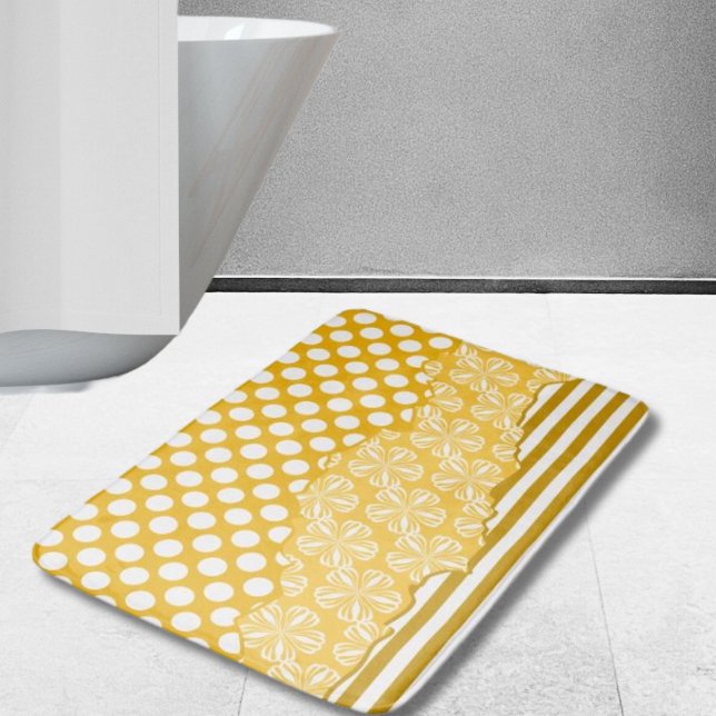 Gulten Punktskiktskiktad för Blommigten glatt Rand Badrumsmatta (Joyful Stripes Floral Polka Dot Layered Yellow Bath Mat)
