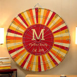 Gulten Retro-Orange - spelfamilj Dartboard Darttavla<br><div class="desc">Retro Orange Gult Family Game Dartboard med namn och monogram.</div>