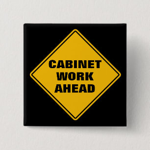 Gultens kabinett arbetar före den klassiska vägsky knapp