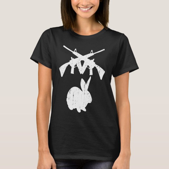 GUN BUNNY AR 15 Rifles Hunter Competitive Shooter  T Shirt (Framsida)