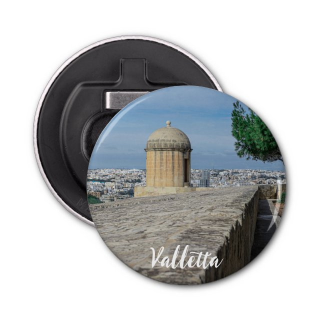 Gun turret på gamla stadsmurar i Valletta, Malta Flasköppnare (Framsidan)