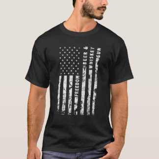 Gun Whiskey Beer och Freedom American Flagga T Shirt