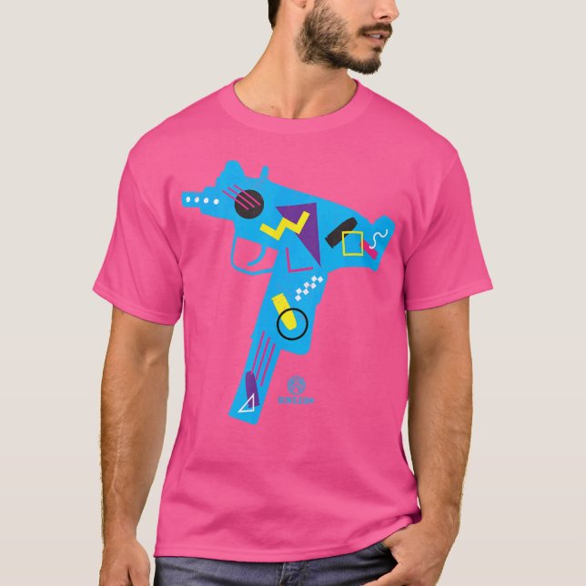 Guns Dot Com Uzi 80's Retrowave T Shirt (Framsida)