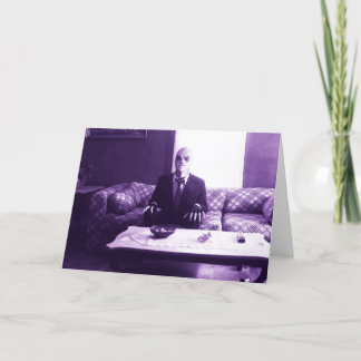 Guppa den främmande hållande ögonen på TV:N Kort