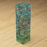 Gustav Klimt - Apple Träd Presentask För Vinflaska<br><div class="desc">Apple Träd I - Gustav Klimt,  Oil on Canvas,  1907</div>