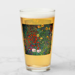 Gustav Klimt Blomsterträdgård Glaskopp<br><div class="desc">Glas med färgerna Gustav Klimts oljemålning Farm Garden med solblommor (1907). En vacker trädgård av solblommor och grönblå,  röd,  lila,  rosa och vita blommor. En underbar gåva till fläkt av Art nouveau och österrikisk konst.</div>