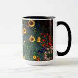 Gustav Klimt Blomsterträdgård Mugg<br><div class="desc">Kaffe Mugg som innehåller Gustav Klimts oljemålning Farm Garden med solblommor (1907). En vacker trädgård av solblommor och grönblå,  röd,  lila,  rosa och vita blommor. En underbar gåva till fläkt av Art nouveau och österrikisk konst.</div>
