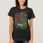 Gustav Klimt Blomsterträdgård T Shirt<br><div class="desc">T-Shirt med Gustav Klimts oljemålning Farm Garden med solblommor (1907). En vacker trädgård av solblommor och exquisite blue,  red,  lila,  rosa och vita blommor. En underbar gåva till fläkt av Art nouveau och österrikisk konst.</div>