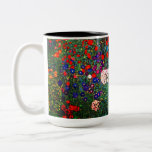 Gustav Klimt Blomsterträdgård Två-Tonad Mugg<br><div class="desc">Kaffe Mugg som innehåller Gustav Klimts oljemålning Farm Garden med solblommor (1907). En vacker trädgård av solblommor och grönblå,  röd,  lila,  rosa och vita blommor. En underbar gåva till fläkt av Art nouveau och österrikisk konst.</div>