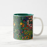 Gustav Klimt Blomsterträdgård Två-Tonad Mugg<br><div class="desc">Kaffe Mugg som innehåller Gustav Klimts oljemålning Farm Garden med solblommor (1907). En vacker trädgård av solblommor och exquisite blue,  red,  lila,  rosa och vita blommor. En underbar gåva till fläkt av Art nouveau och österrikisk konst.</div>