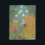 Gustav Klimt Blomsterträdgård Typ av skydd Fleecefilt<br><div class="desc">En vacker trädgårdsmålning - det här är en klassisk målning av Gustav Klimt,  som heter Cottage Garden,  eller Bauergarten,  1907,  som är en nära blomsterträdgård,  en färgstark blommigt.</div>