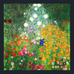 Gustav Klimt-Blomsterträdgården Poster<br><div class="desc">Gustav Klimt-Blomsterträdgården poster. Oljemålning på arbetsyta från 1907. Blomsterträdgården är en av Klimts mest berömd landskapspresentationer. Sommaren färg bröt ut i detta arbete med en vacker blandning av orange,  rött,  lila,  blått,  rosa och vita blommar. En underbar gåva till fläkt av Gustav Klimt,  art nouveau,  österrikisk symbol och blommigt.</div>