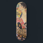 Gustav Klimt - Dam med Fläkt Mini Skateboard Bräda 18,5 Cm<br><div class="desc">Dam med Fläkt - Gustav Klimt,  Oil on Canvas,  1917-1918</div>