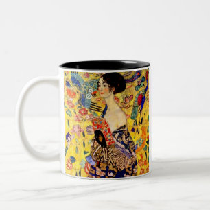 Gustav Klimt Dam med Fläkt Två-Tonad Mugg