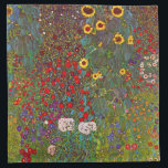 Gustav Klimt Farm Garden med solblommor Napkins Tygservett<br><div class="desc">Gustav Klimt Farm Garden med solrosblöjor. Oljemålning på arbetsyta 1905-06. Även om Klimt är mest känd för sin guld-period som producerade klassiska verk som The Kiss and Porträtt of Adele Bloch Bauer, producerade konstnären också några oerhört charmerande landskapspisningar. Garden Farm med solblommor har en rik sommarträdgård i blomning med pulserande...</div>