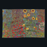 Gustav Klimt Farm Garden med Sunblommor Towel Kökshandduk<br><div class="desc">Gustav Klimt Farm Garden med Sunblommor kökshandduk. Oljemålning på arbetsyta 1905-06. Även om Klimt är mest känd för sin guld-period som producerade klassiska verk som The Kiss and Porträtt of Adele Bloch Bauer, producerade konstnären också några oerhört charmerande landskapspisningar. Garden Farm med solblommor har en rik sommarträdgård i blomning med...</div>