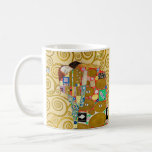 Gustav Klimt Fulfillment Nouveau Couple Kaffemugg<br><div class="desc">Gustav Klimt,  Fulfillment 1910-1911 Art nouveau Couple med Klimts namnteckning snurrande design och vackra guld-målning.</div>