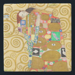 Gustav Klimt Fulfillment Nouveau Couple Stenunderlägg<br><div class="desc">Gustav Klimt,  Fulfillment 1910-1911 Art nouveau Couple med Klimts namnteckning snurrande design och vackra guld-målning.</div>