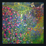 Gustav Klimt Italienska Garden Ligcape Poster<br><div class="desc">Poster med Gustav Klimts oljemålning Italienska Garden Landscape (1913). En vacker trädgård med färgade blommor: rött,  vitt,  rosa,  lila. En underbar gåva till fläkt av Art nouveau och österrikisk konst.</div>
