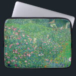 Gustav Klimt - Italienskt trädgårdslandskap Laptop Fodral<br><div class="desc">Italienska trädgårdslandskapet/det italienska trädgårdslandskapet - Gustav Klimt,  Oil on Canvas,  1913</div>