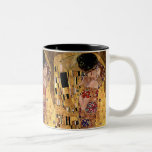 Gustav Klimt: Kyssen (specificera), Två-Tonad Mugg<br><div class="desc">En härlig klassikermugg som presenterar en romantiker,  kopplar ihop att dela en kyss som målas av den österrikiska symbolistmålare Gustav Klimt.</div>