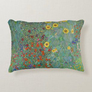 Gustav Klimt - Land Garden med solblommor Prydnadskudde
