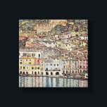 Gustav Klimt - Malcesine på Sjö Garda Canvastryck<br><div class="desc">Malcesine på Sjö Garda av Gustav Klimt. Underbar målning med titeln Malcesine på Sjö Garda, gjord av Gustav Klimt. Gustav Klimt Gustav Klimt var en österrikisk symbolmålare och en av de mest framstående medlemmarna i Wienrörelsen. Han blev 1897 en av grundarna av och ordföranden för Wiener Sezession och för gruppens...</div>